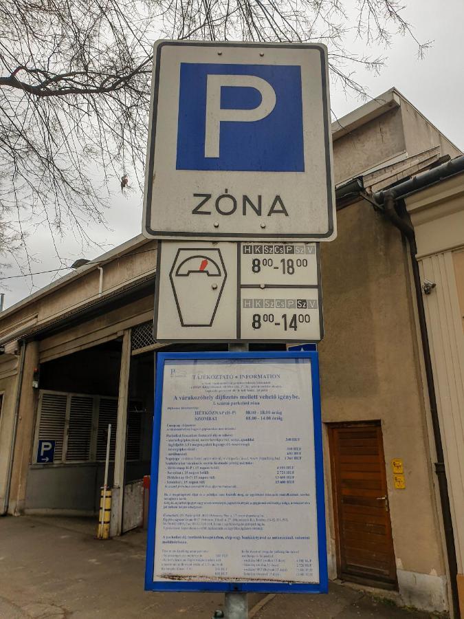 Aweshome City Apartment - 3 Bedrooms And Free Parking Debrecen Luaran gambar