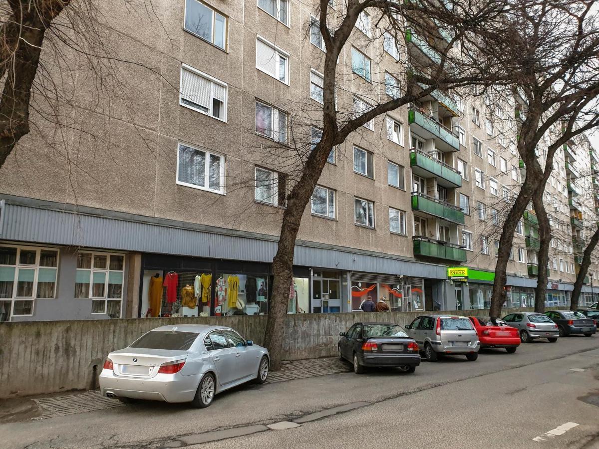 Aweshome City Apartment - 3 Bedrooms And Free Parking Debrecen Luaran gambar