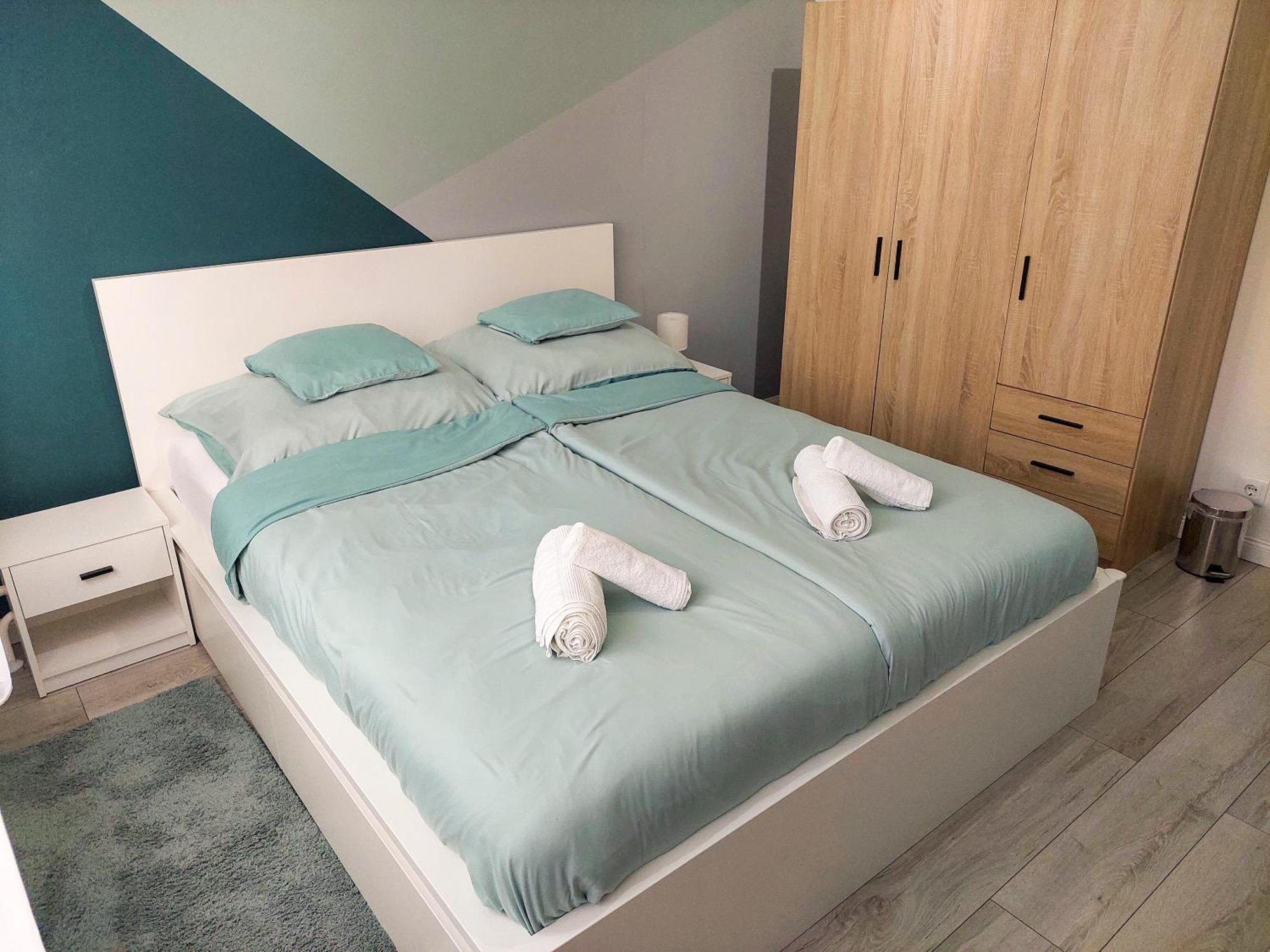 Aweshome City Apartment - 3 Bedrooms And Free Parking Debrecen Luaran gambar